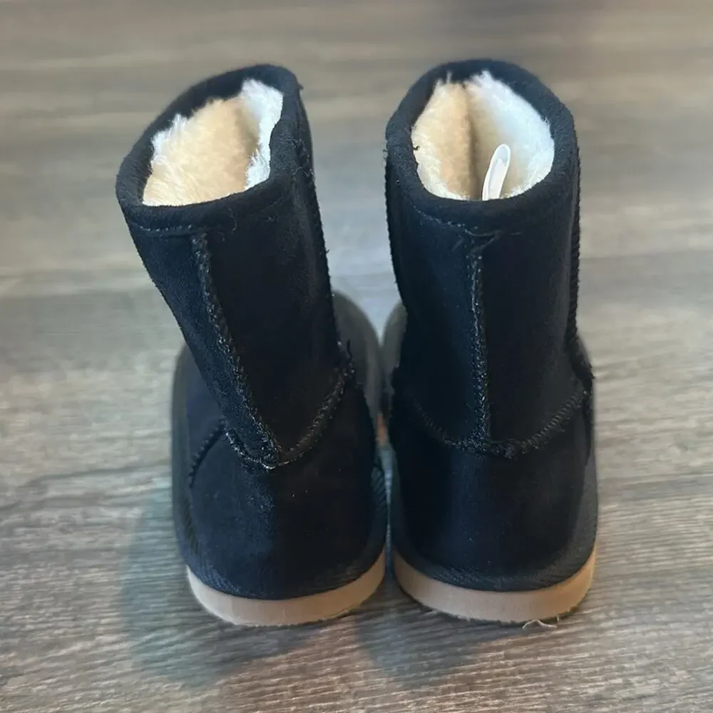 Old Navy‎ Toddler Girl's 8 Faux Suede Black Boots